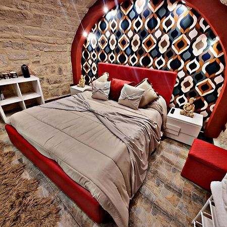 Luxury Borgo Antico Apartment Bari Exterior foto