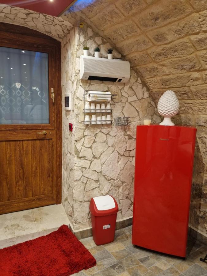 Luxury Borgo Antico Apartment Bari Exterior foto